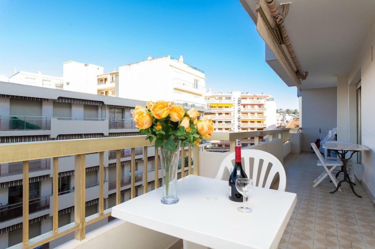 Palais Royal Yourhosthelper Apartamento *