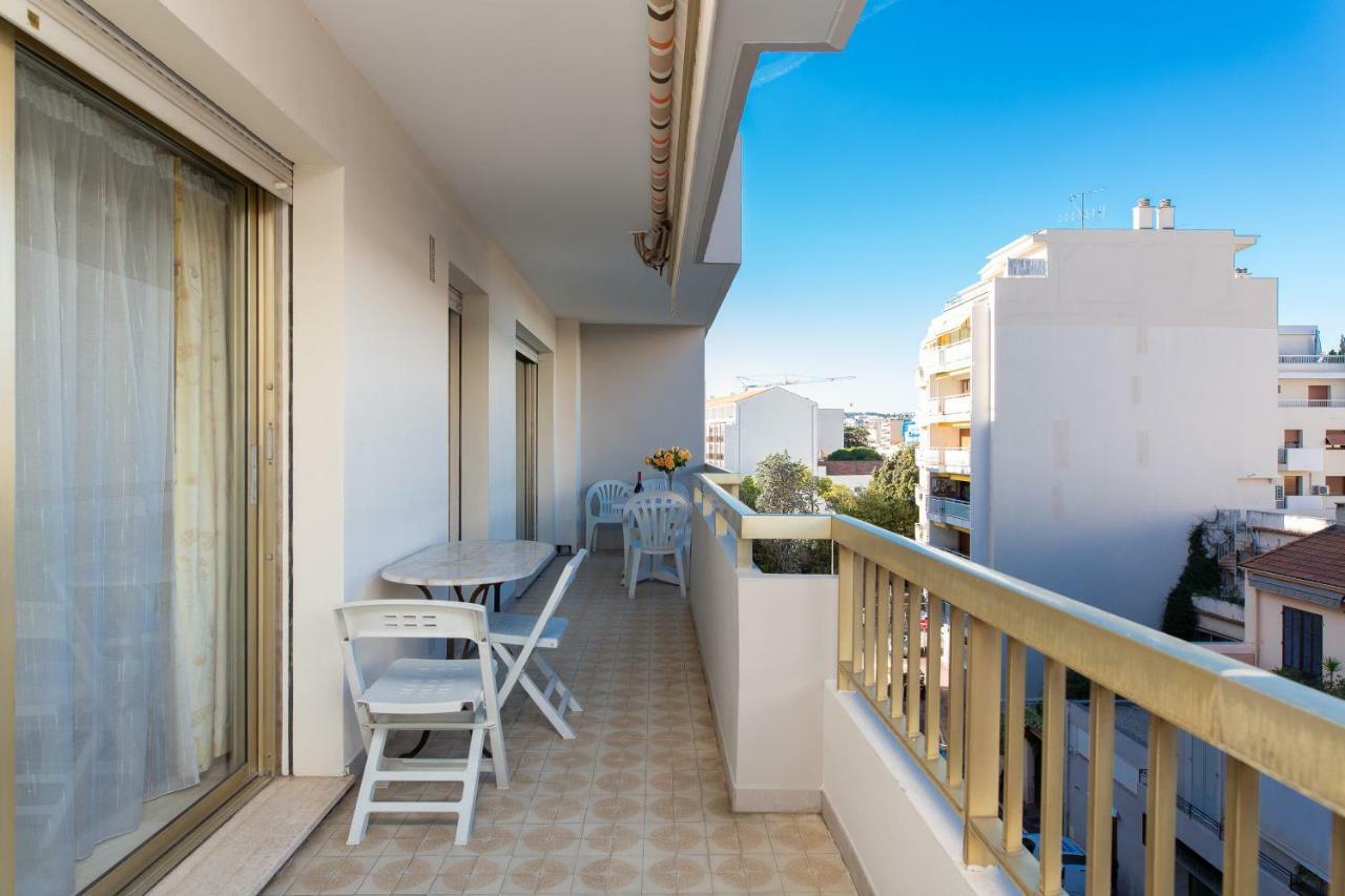 Palais Royal Yourhosthelper Apartamento *